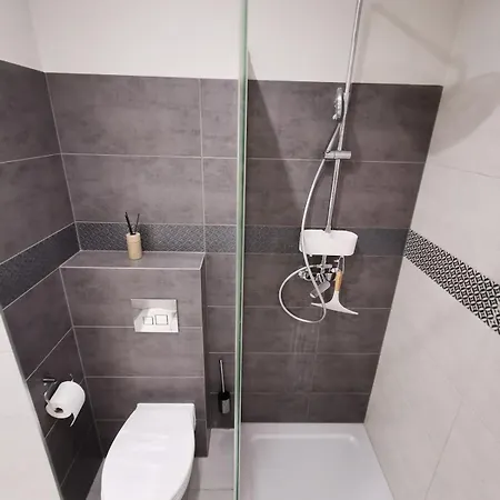 Apartmenty Adler - White Lägenhet